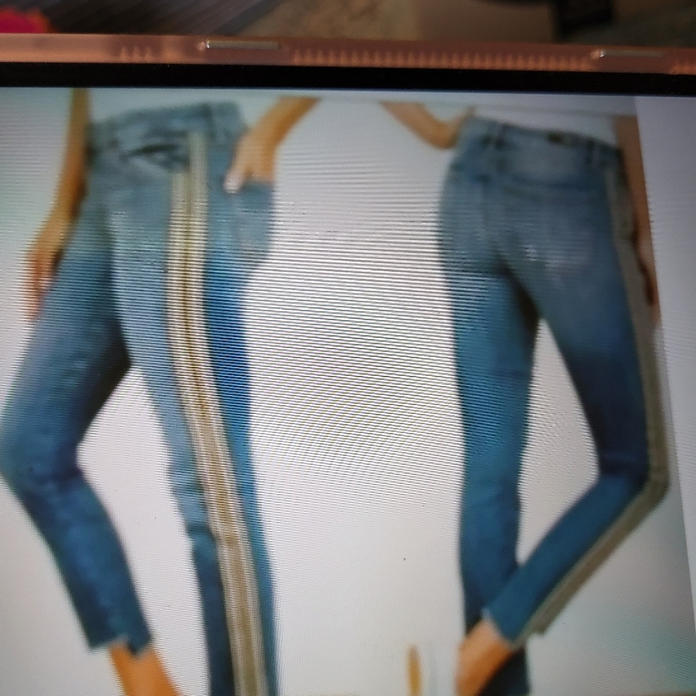 Kut from the Kloth Reece ankle straight leg jeans NWOT size 12